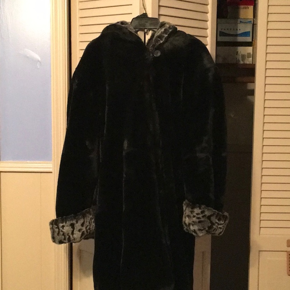 PamelaMcCoyCollection,1X,Black Faux Sherred Beaver Trimmed with Faux Chinchilla
